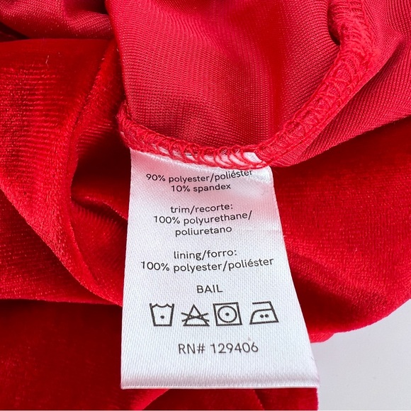 Venus red velvet bell sleeve dress size small - Picture 3 of 7